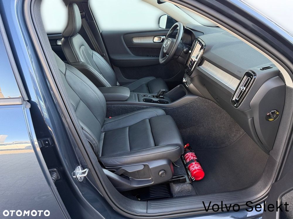 Volvo XC 40 - 24