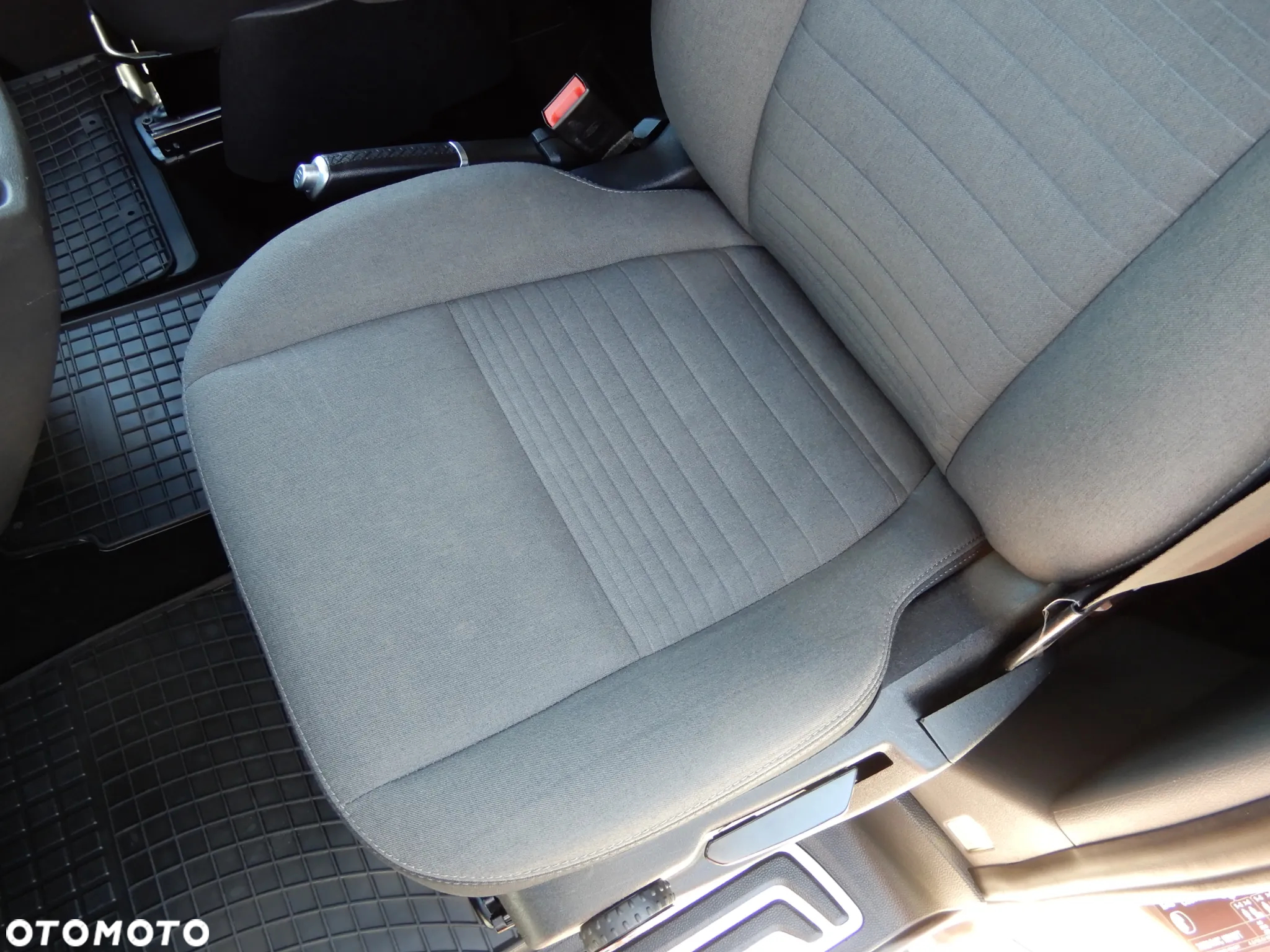 Ford Tourneo Custom 2.0 EcoBlue L2 Titanium SelectShift - 30