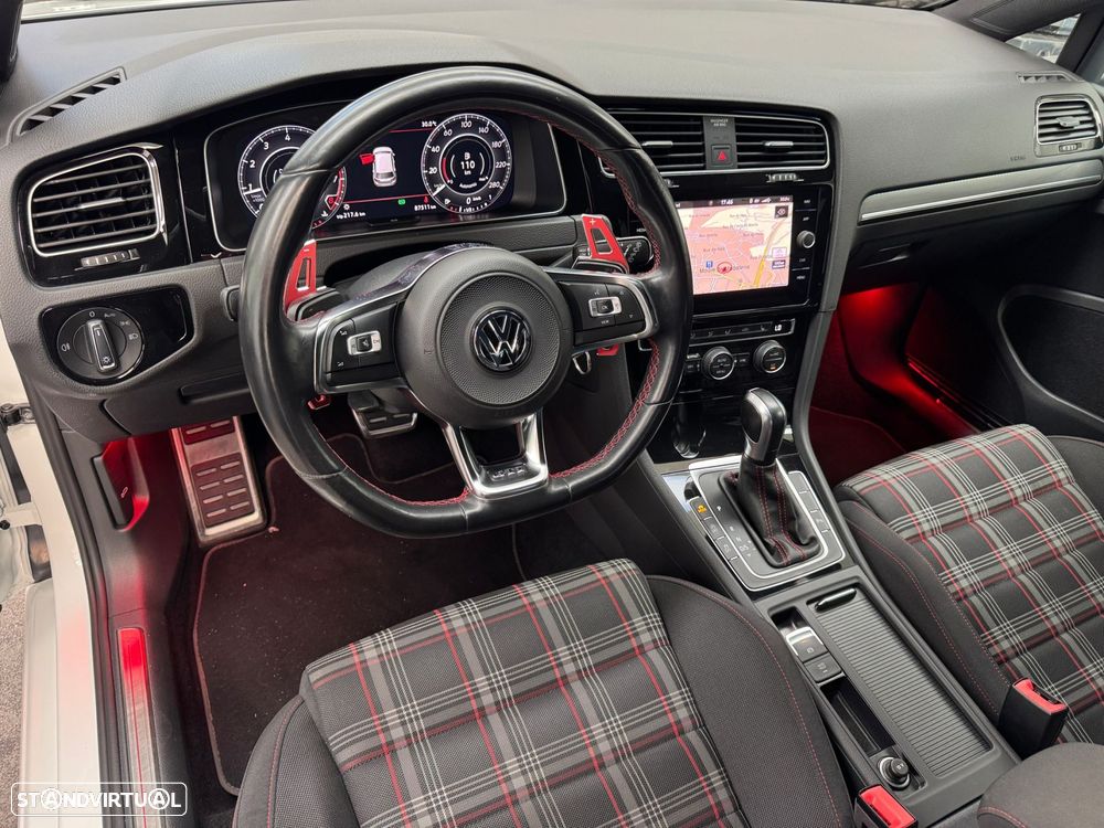 VW Golf 2.0 TSI GTI DSG Performance - 18