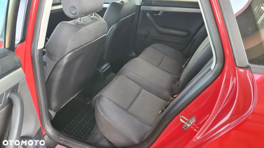 Audi A4 Avant 2.0 TDI DPF quattro - 13