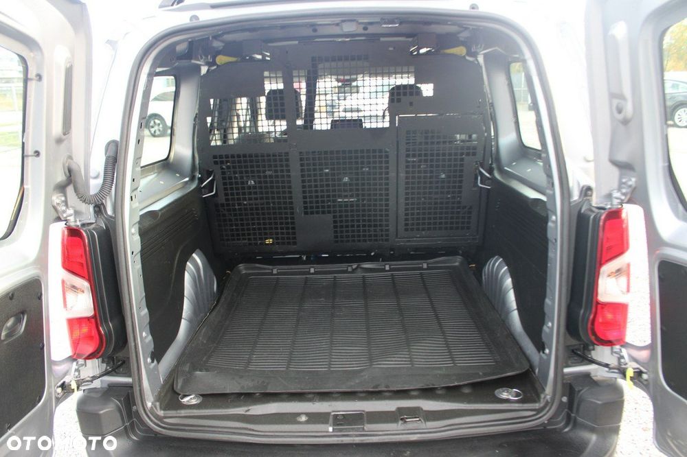 Opel Combo - 26