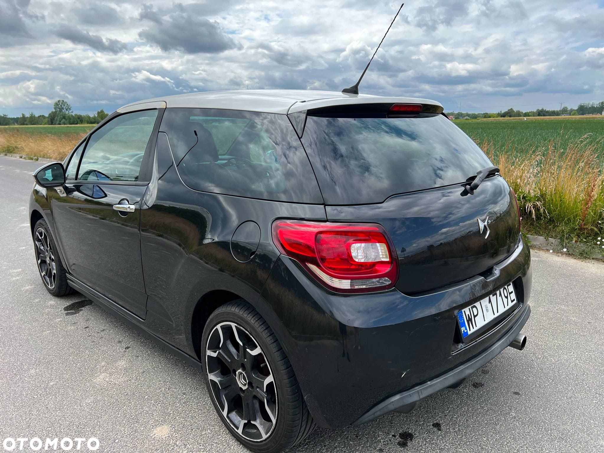 Citroën DS3 VTi 120 SoChic - 4
