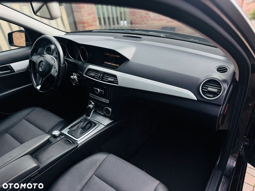 Mercedes-Benz Klasa C 180 Kompressor Automatik Avantgarde - 18