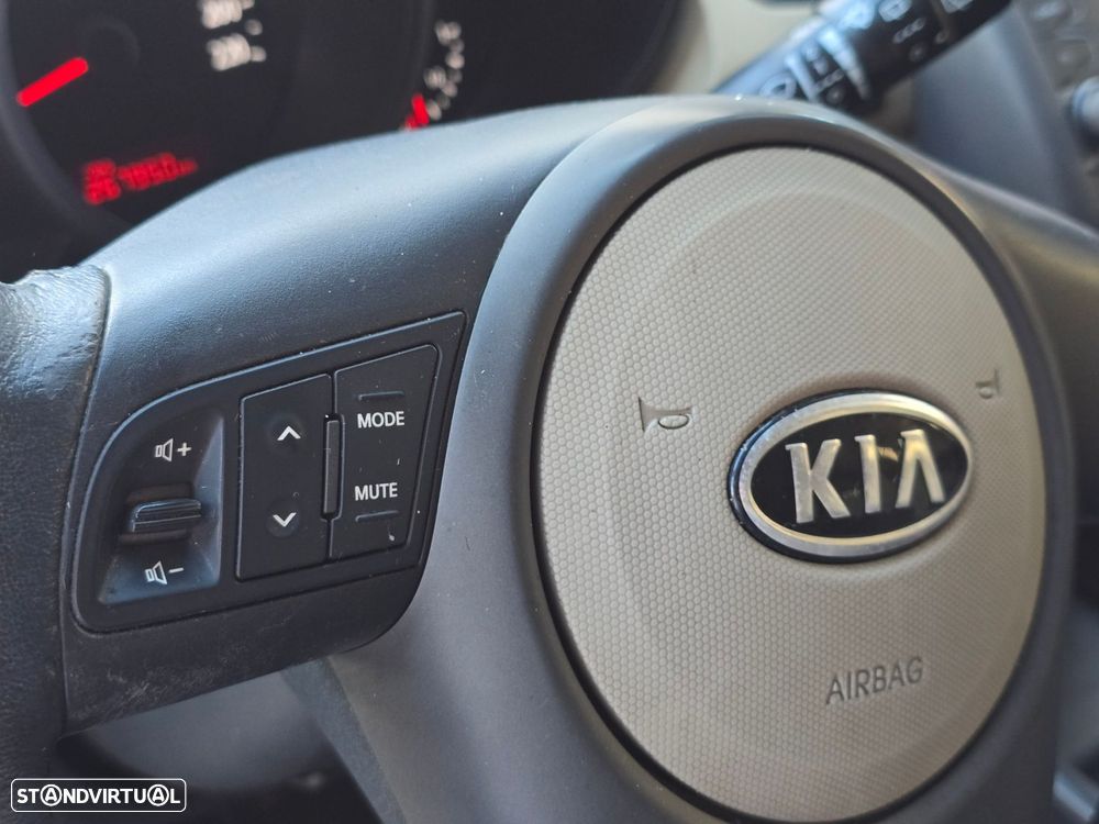 Kia Soul 1.6 CRDi EX - 13