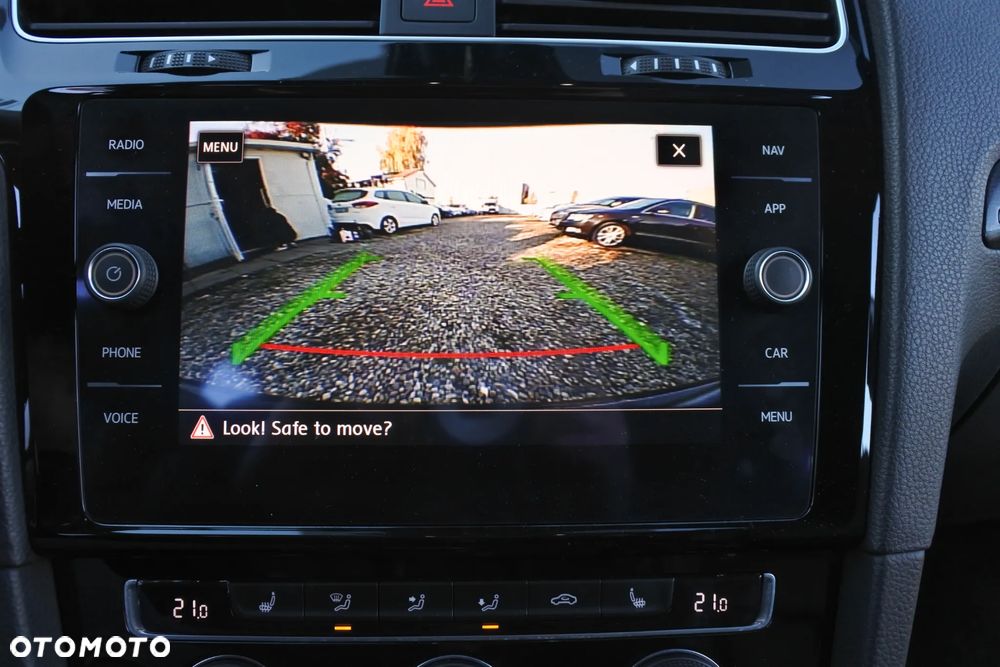 Volkswagen Golf - 13