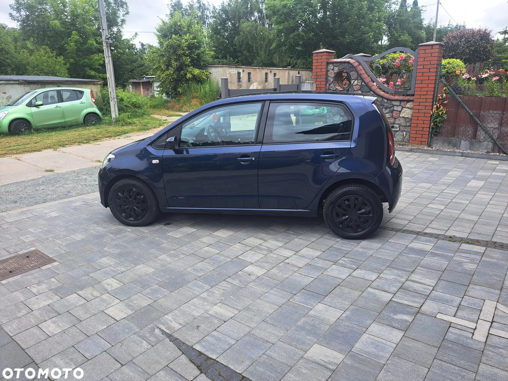 Volkswagen up! (BlueMotion Technology) ASG move - 11