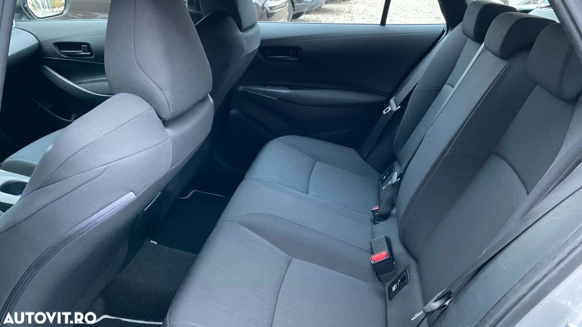 Toyota Corolla 1.8 Hybrid Touring Sports - 13