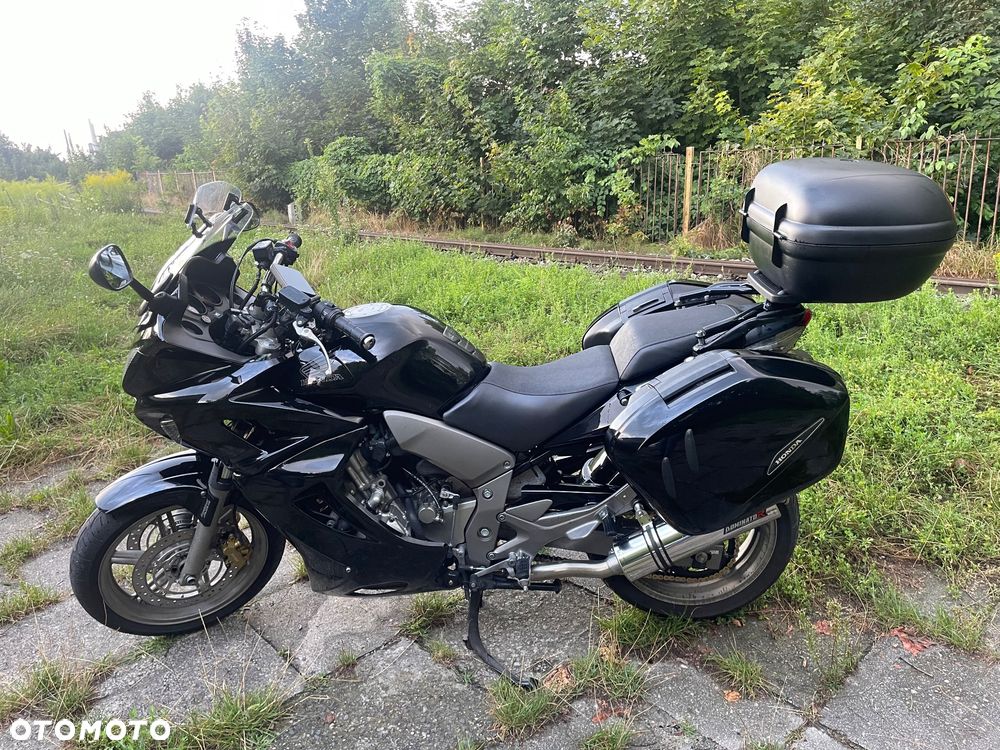 Honda CBF - 2