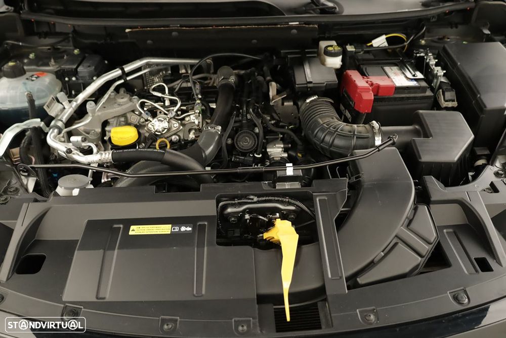 Nissan Qashqai - 25