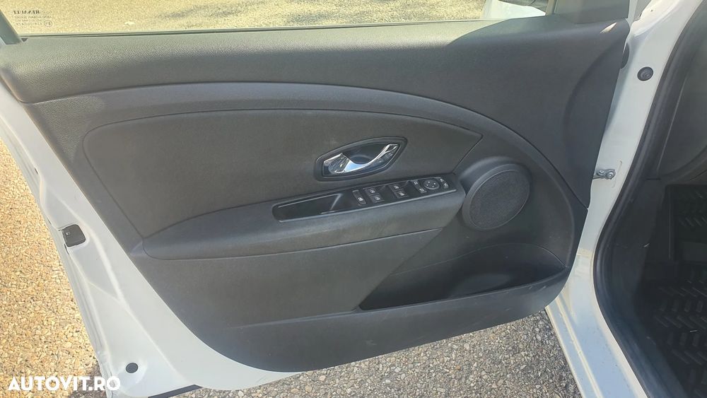 Renault Megane dCi 95 FAP Paris Business - 9