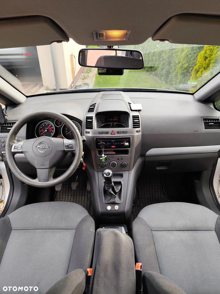 Opel Zafira 1.8 Cosmo - 7