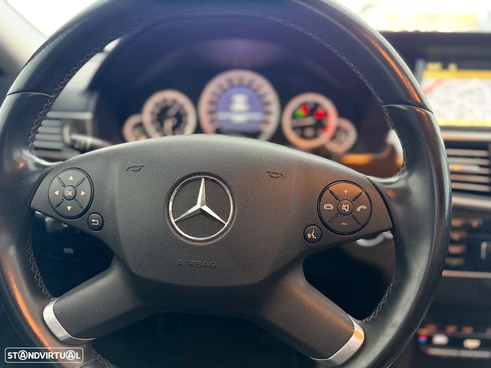 Mercedes-Benz E 220 CDi Classic BlueEfficiency - 21