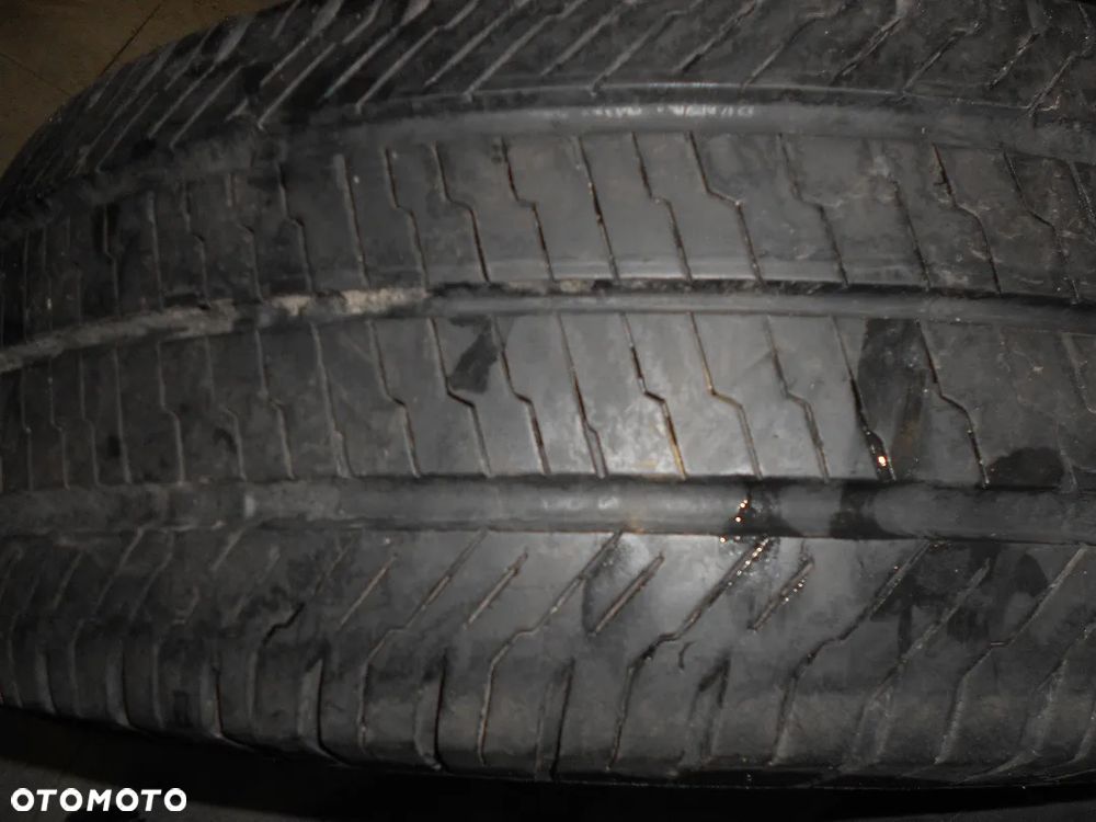 OPONY 215/65R15C CONTINENTAL VAN CONTACT ECO  DOT 3122 / 1819 7.9MM - 4