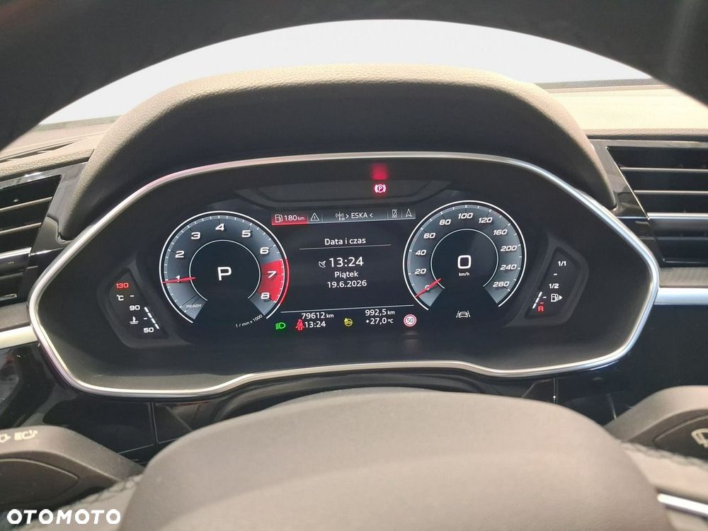 Audi Q3 - 18
