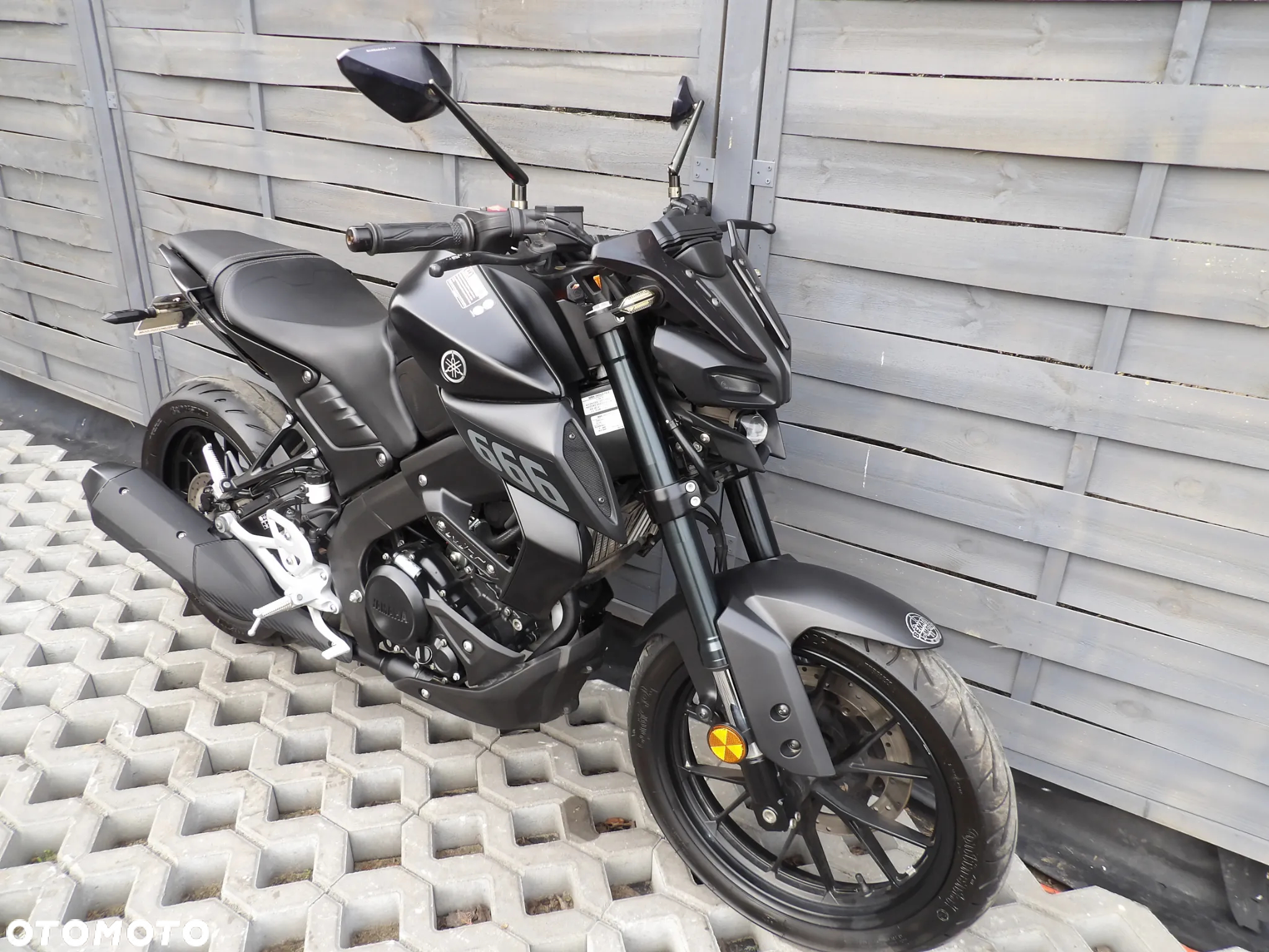 Yamaha MT - 2