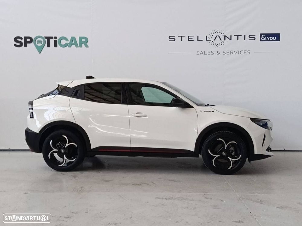 Alfa Romeo Junior 1.2 Speciale eDCT6 - 4