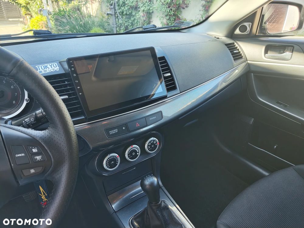 Mitsubishi Lancer - 11