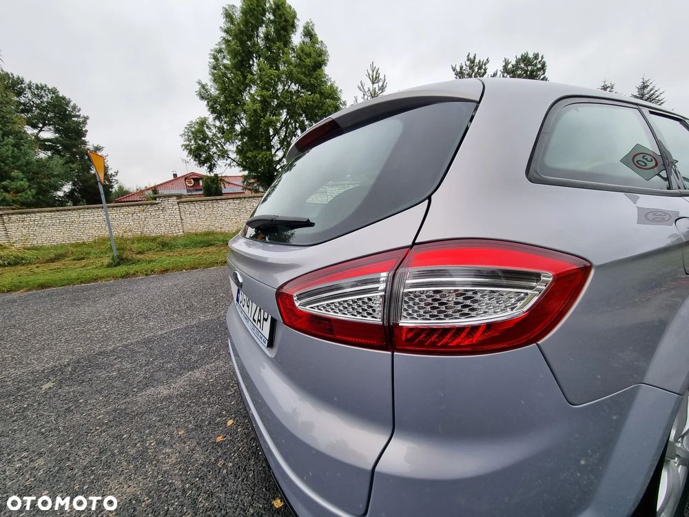 Ford Mondeo 2011 photo 4
