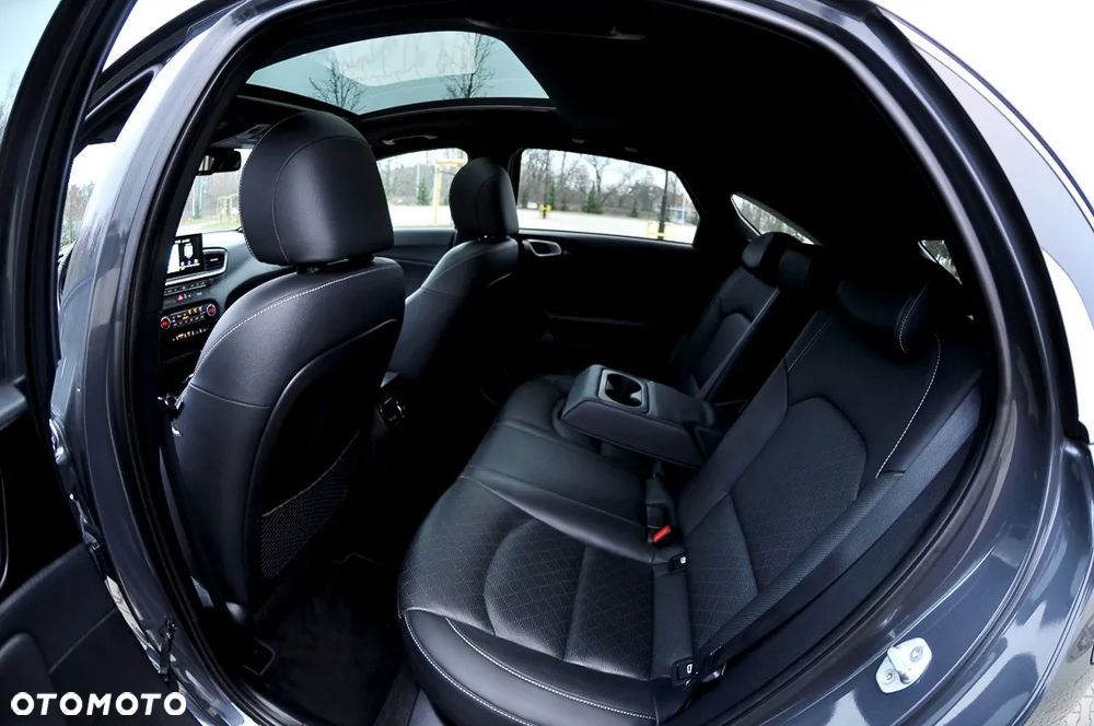 Kia ProCeed 1.6 CRDi GT Line - 24