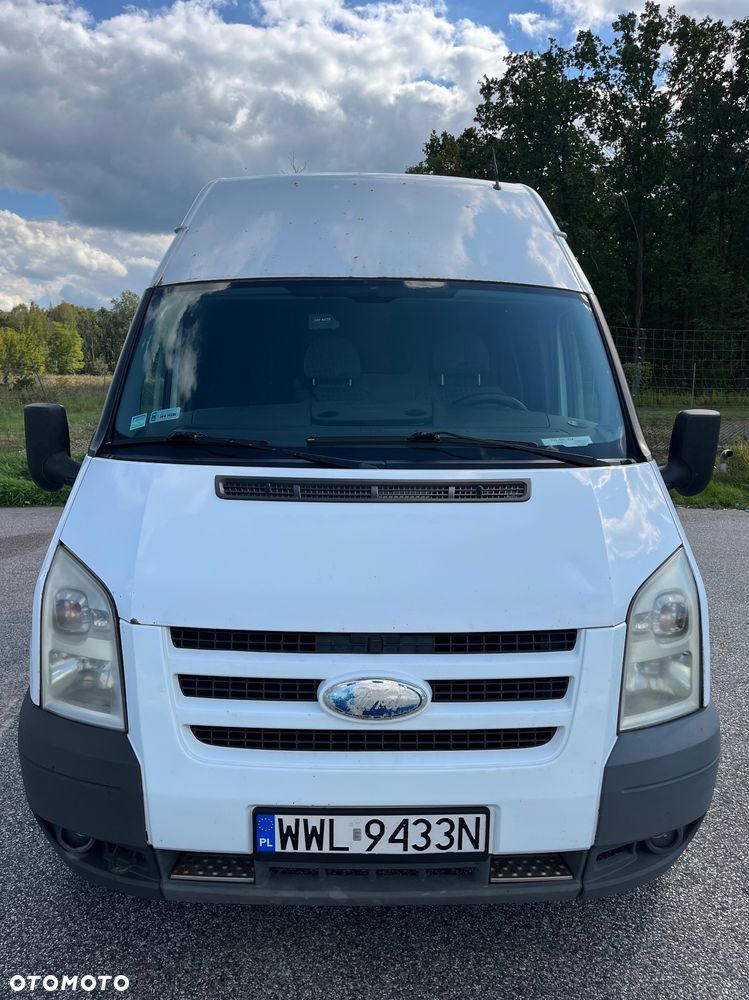 Ford Transit - 1