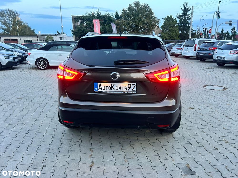 Nissan Qashqai 1.6 Tekna CVT - 9