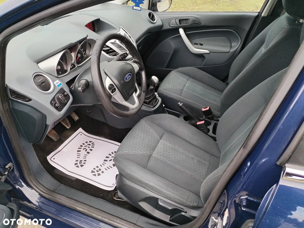 Ford Fiesta - 26