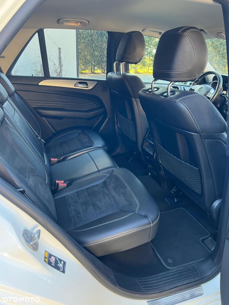 Mercedes-Benz ML - 12