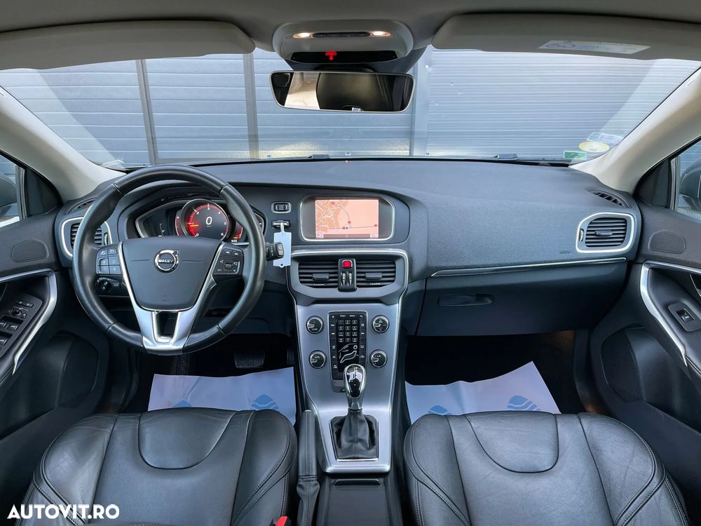 Volvo V40 - 2