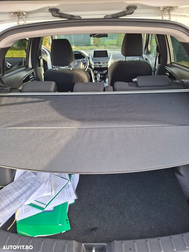 Mitsubishi Eclipse-Cross - 14