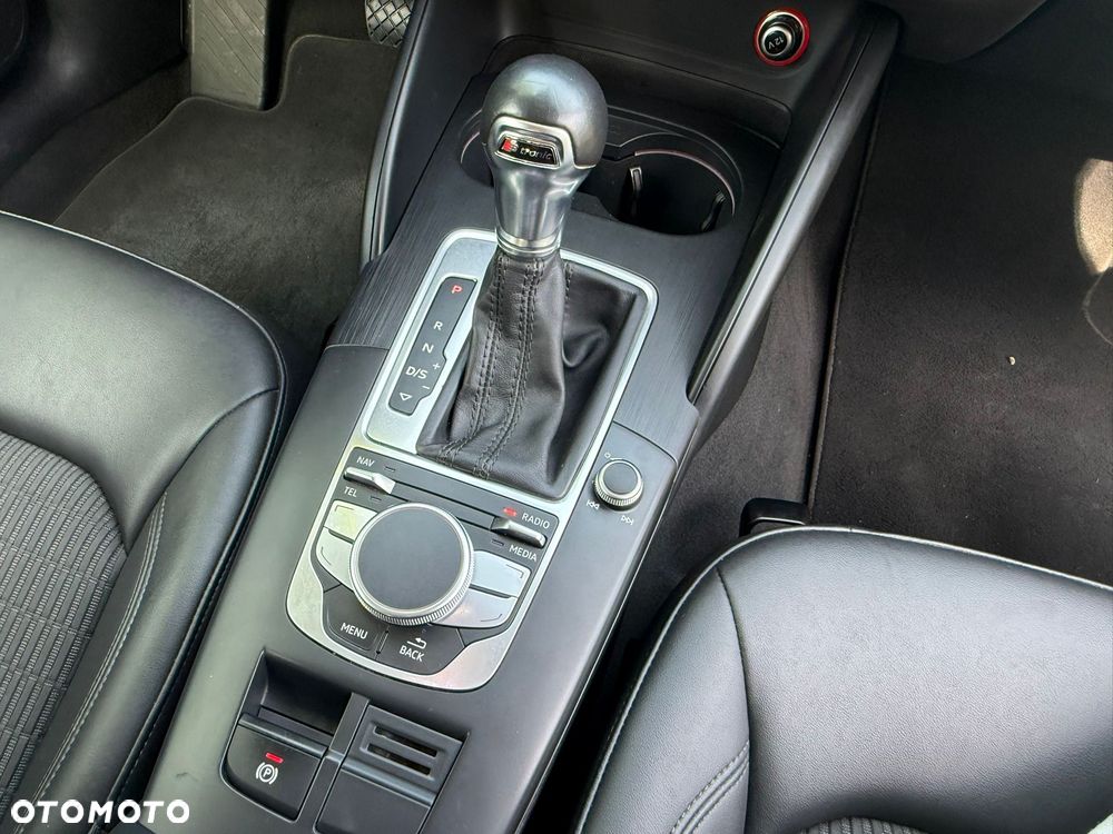 Audi A3 Sportback 2.0 TDI S tronic Attraction - 17
