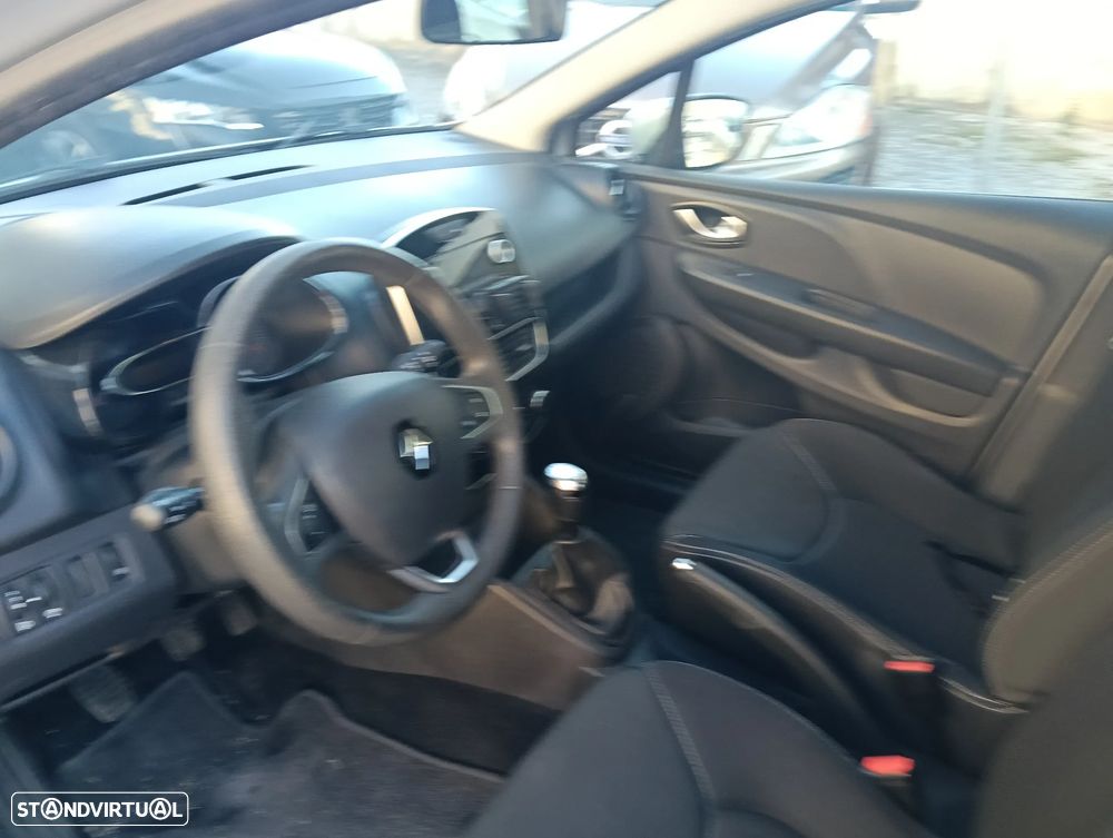 Renault Clio 1.5 dCi Zen - 34