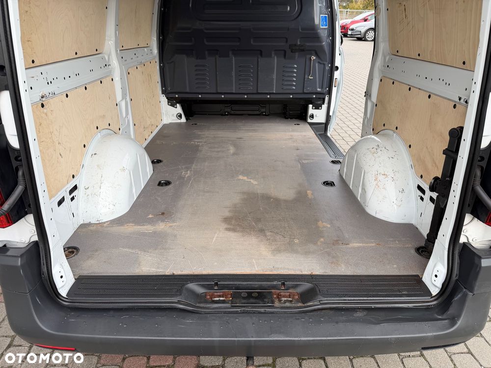 Mercedes-Benz Vito - 21