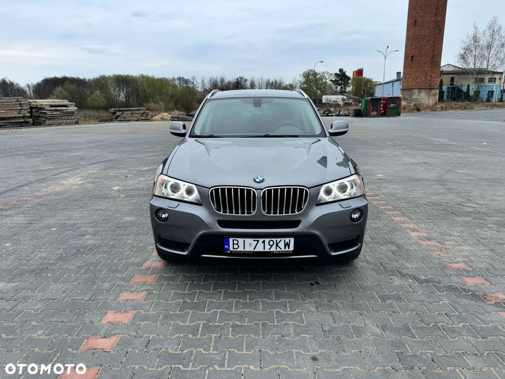 BMW X3 28i xDrive - 2