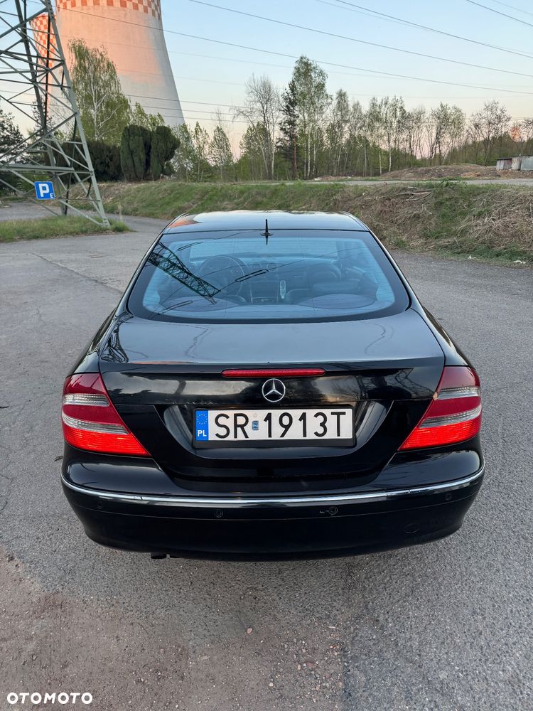 Mercedes-Benz CLK - 6
