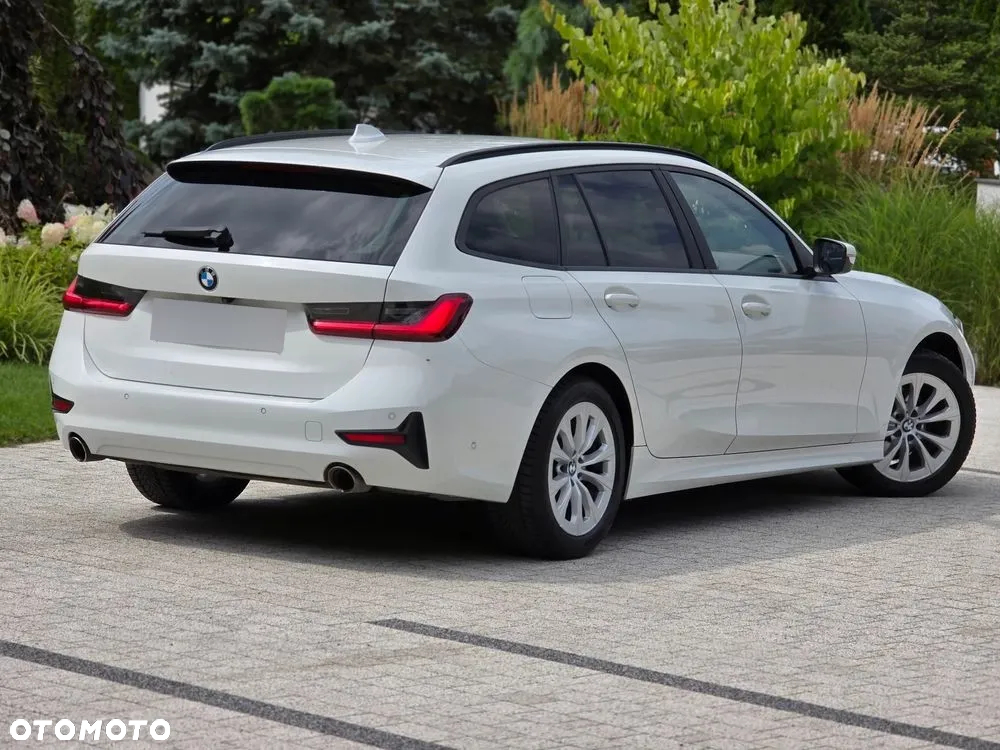 BMW Seria 3 318i Business Edition sport - 6