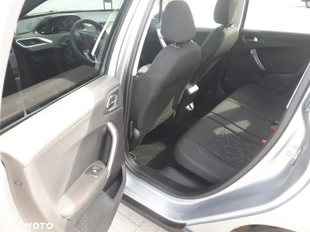 Peugeot 2008 PureTech 110 Stop&Start Active - 10