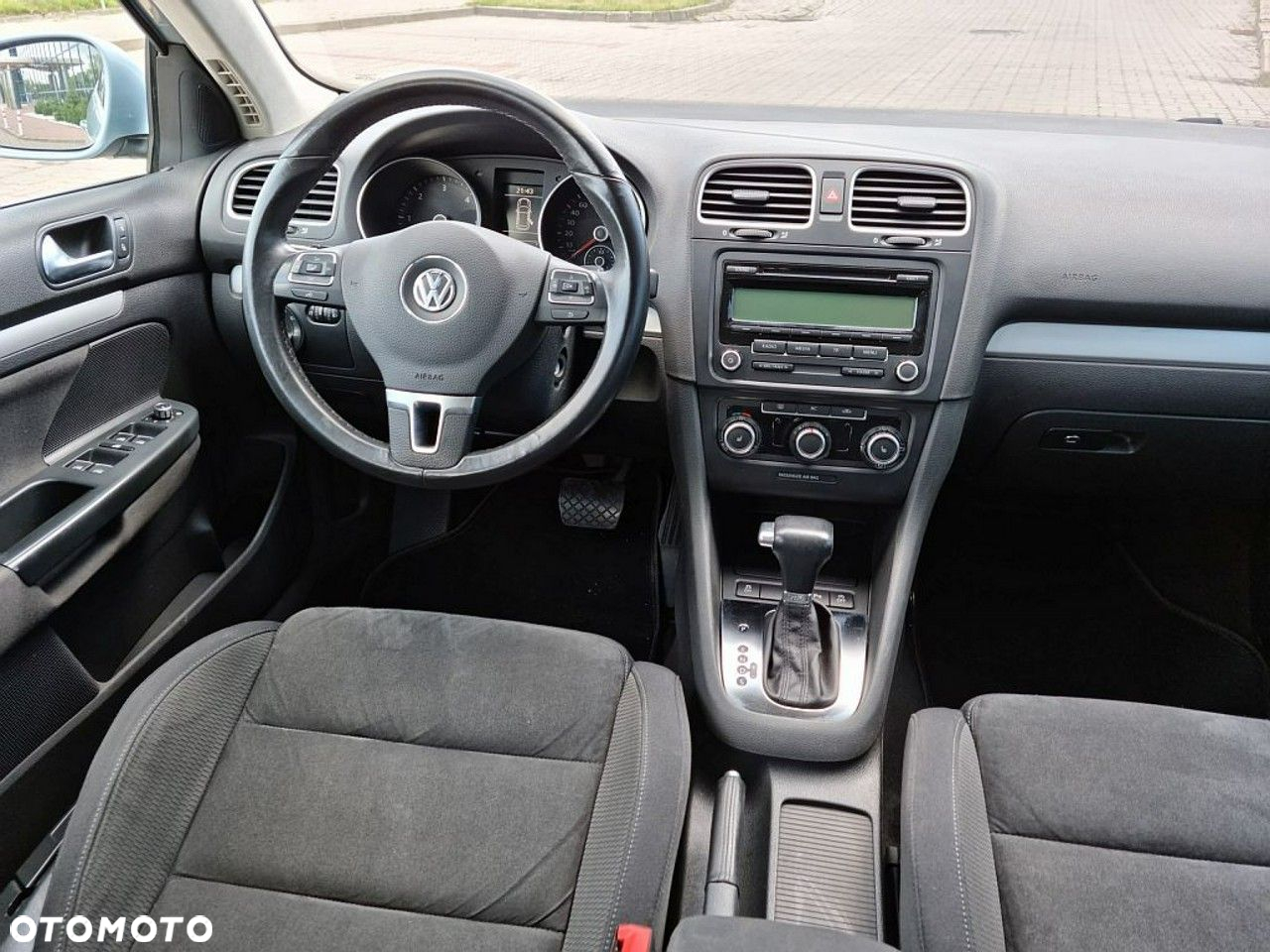Volkswagen Golf - 9