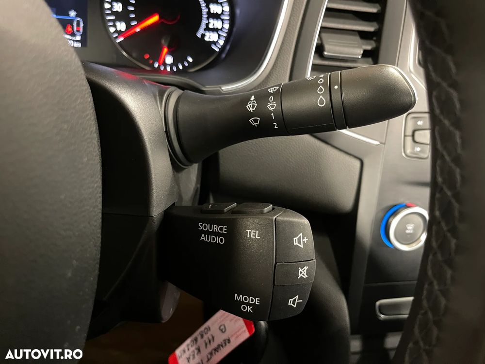 Renault Megane TCe GPF Zen - 19
