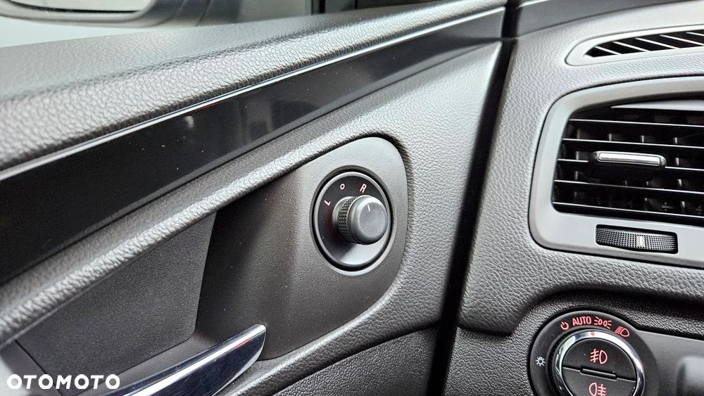 Opel Insignia 1.6 Turbo Sport - 15