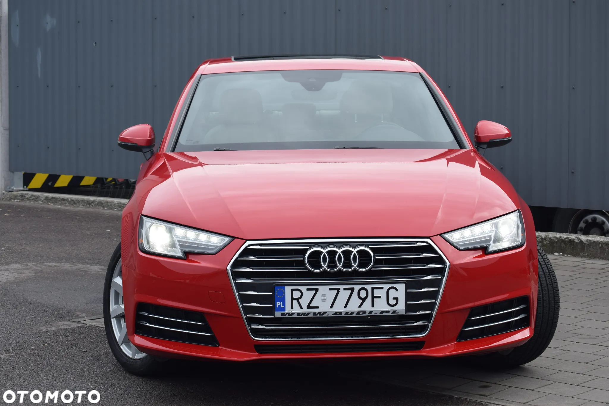 Audi A4 2.0 TFSI ultra S tronic - 2