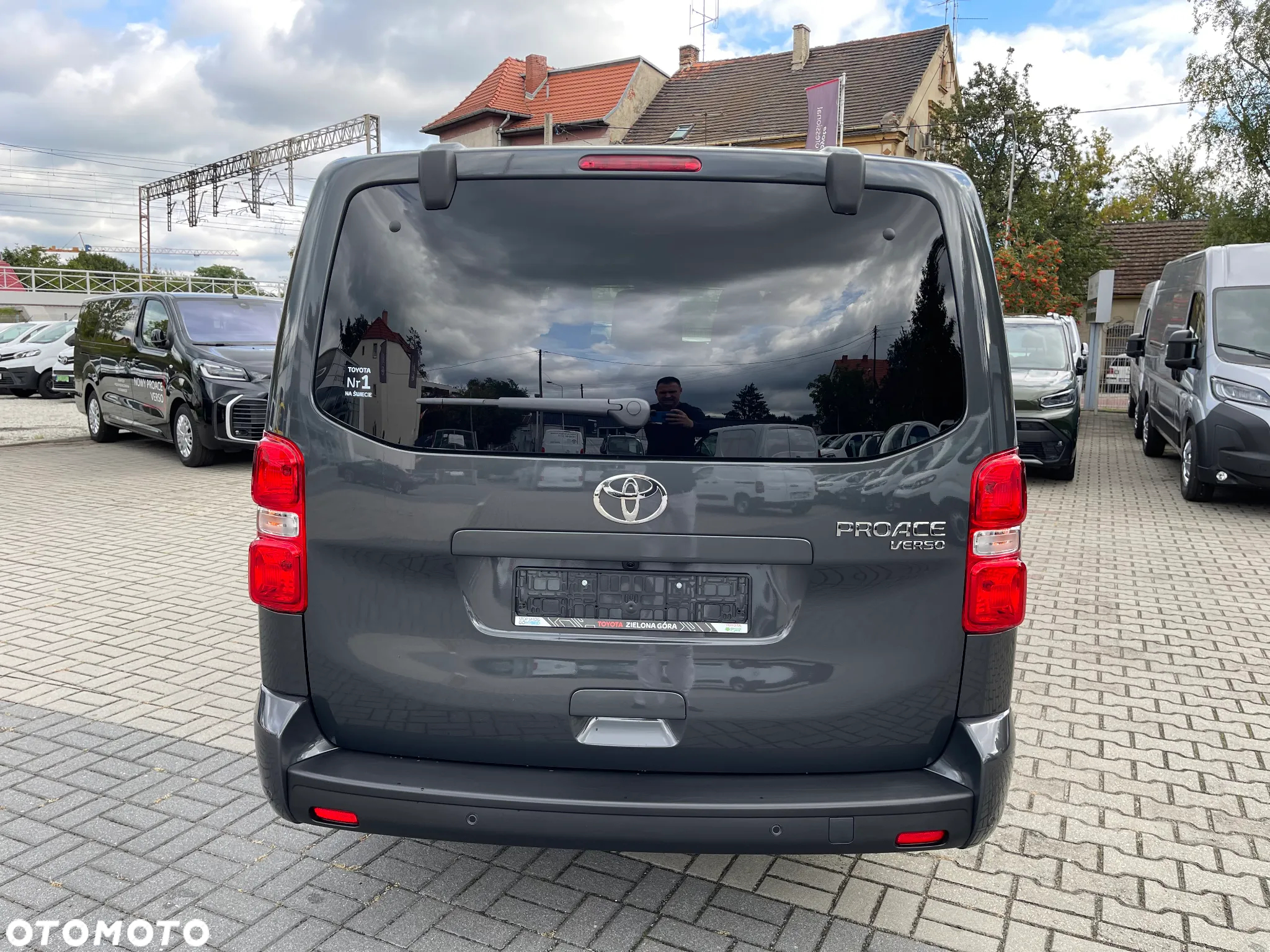 Toyota Proace Verso 2.0 D4-D Long VIP - 4