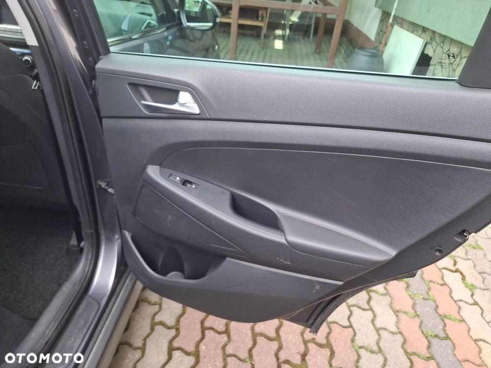 Hyundai Tucson 2.0 CRDI 4WD Automatik Style - 14