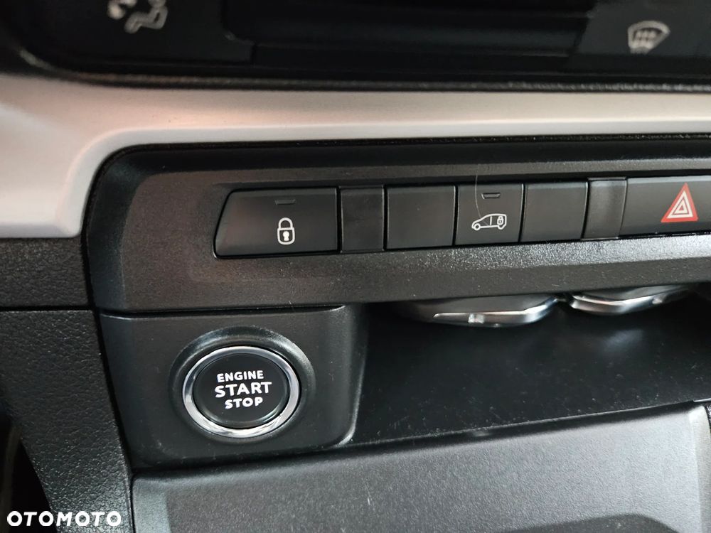 Opel Vivaro - 26