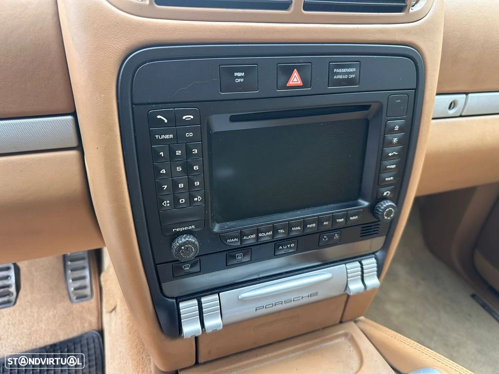 Porsche Cayenne S 4.5 V8 de 2008 para peças - 17