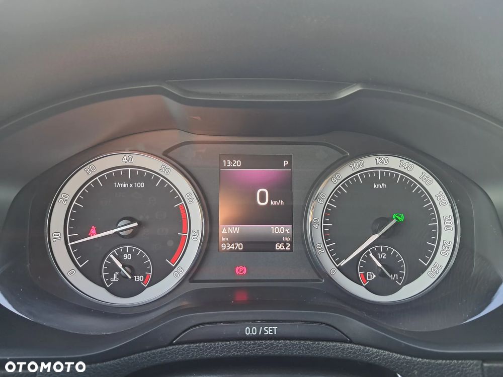 Skoda Karoq 1.5 TSI ACT 4x2 Style DSG - 17