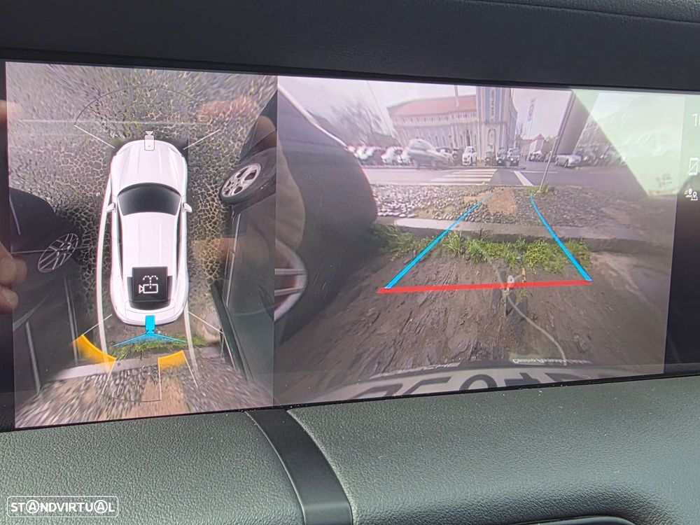 Porsche Taycan Standard - 38