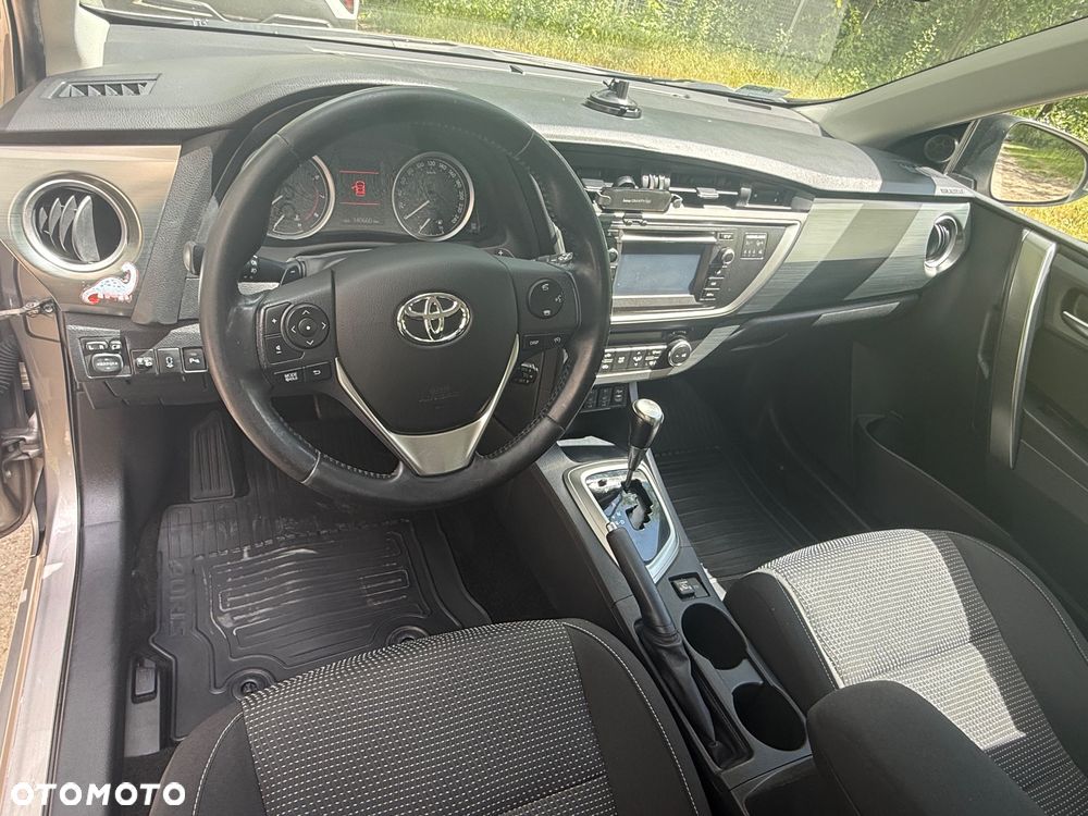 Toyota Auris 1.6 Premium Comfort MS - 14