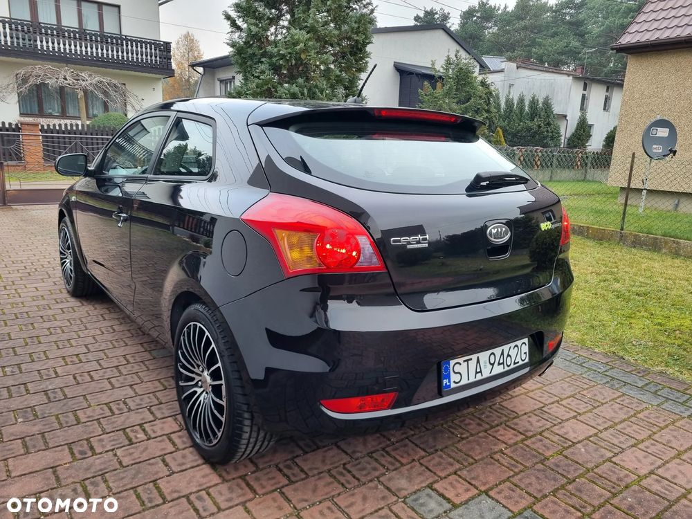 Kia ProCeed Pro_cee'd 1.4 Comfort + - 6