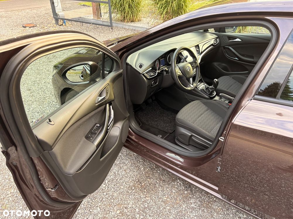 Opel Astra - 16