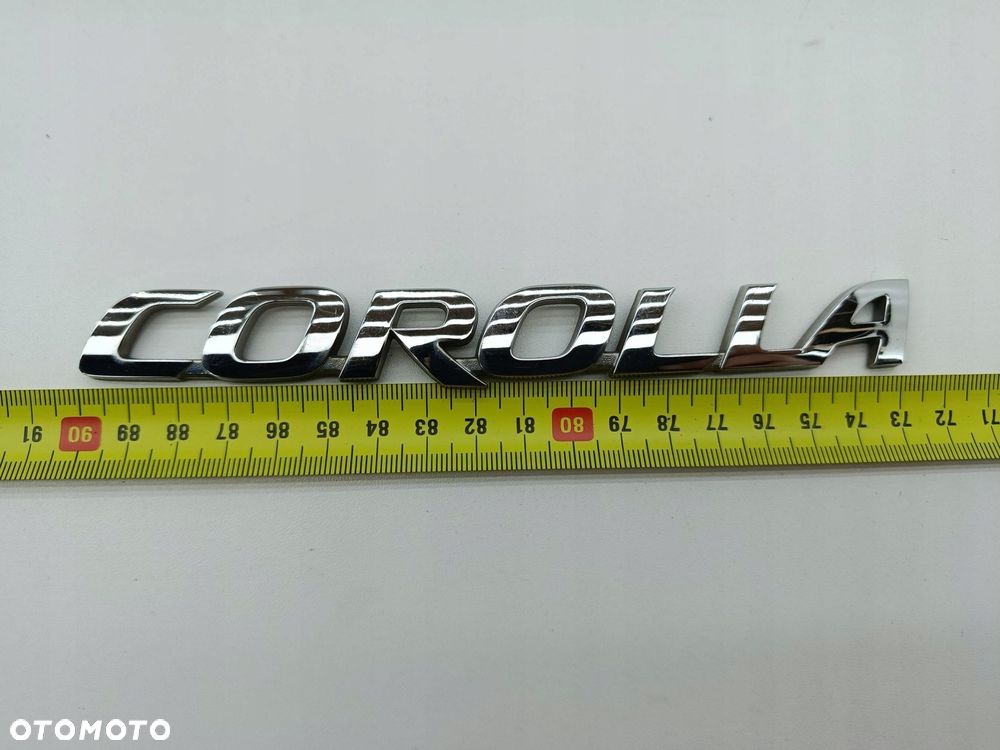 TOYOTA COROLLA ZNACZEK EMBLEMAT LITERY MODELU TYŁ - 3
